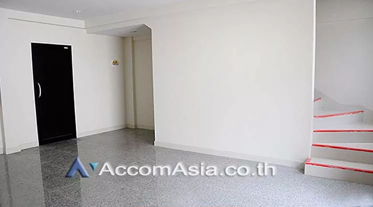 4  Office Space For Rent in sukhumvit ,Bangkok BTS Udomsuk AA15784